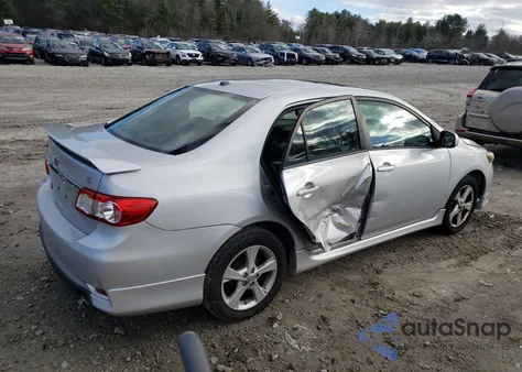 2011 Toyota Corolla S из США, поврежденный, VIN 2T1BU4EE7BC626680